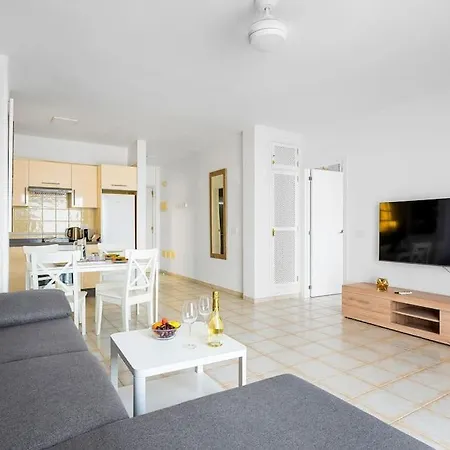 Golden Sunset Ocean View Apartment